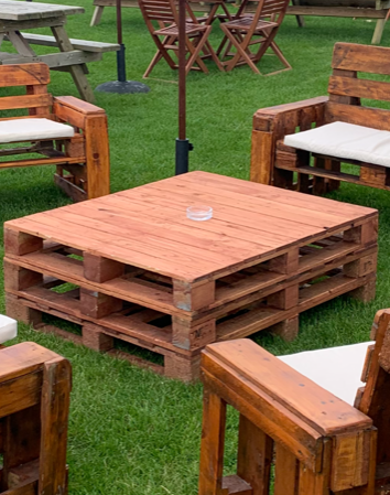 Hire A Pallet Coffee Table Furniture And Linen Tables Blast